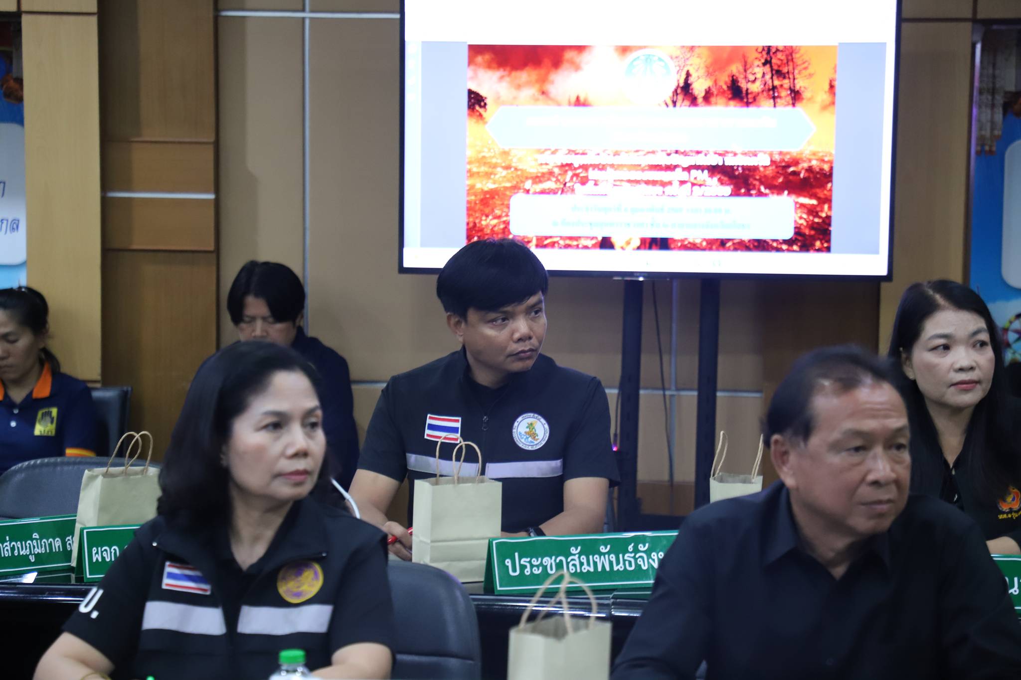 title - ส.ป.ก.ยโสธร ร่วมประชุมติดตามสถาการณ์ไฟป่า หมอกควันและฝุ่นละอองขนาดเล็ก (PM2.5) ครั้งที่ 2/2569